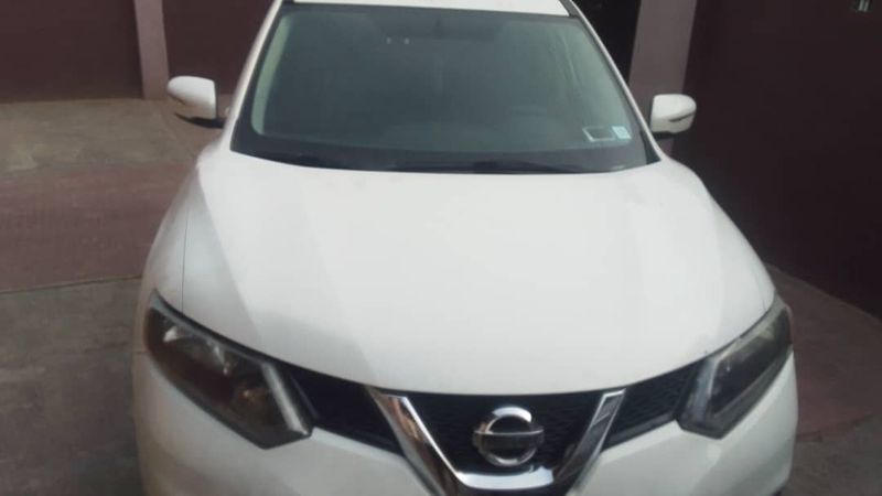 Main image of 2014 Nissan Rogue SE